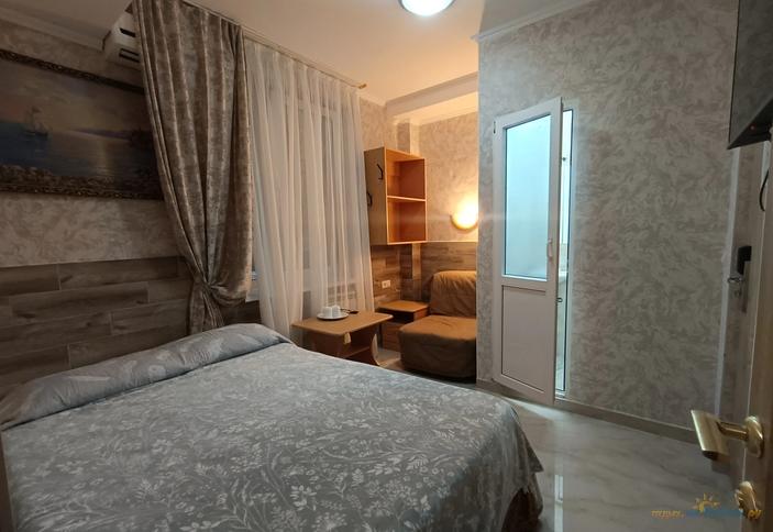 2 комнатный с террасой