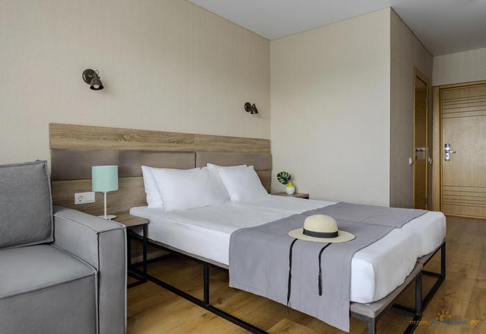 Четырехместный 