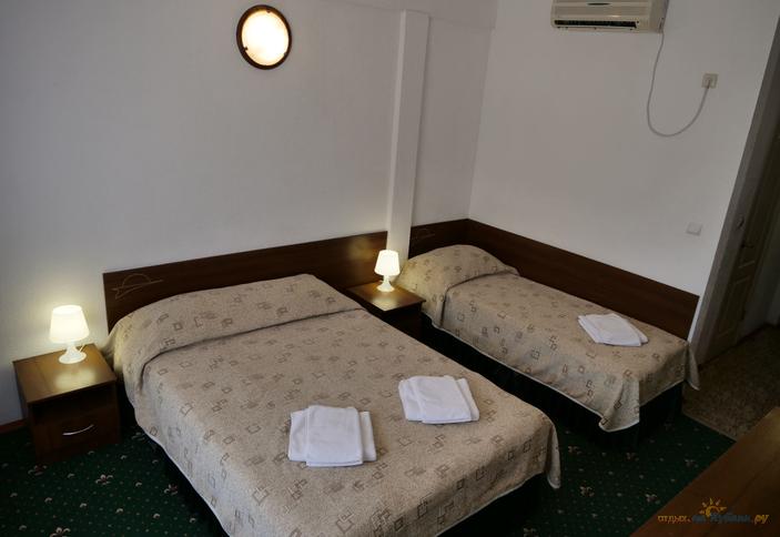 Семейный трехместный однокомнатный, Казачий берег-1