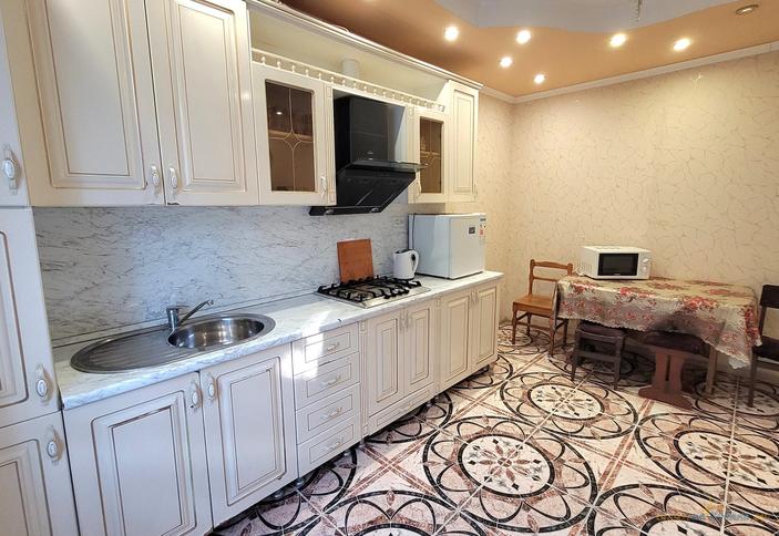 Трехкомнатная квартира под ключ с кухней