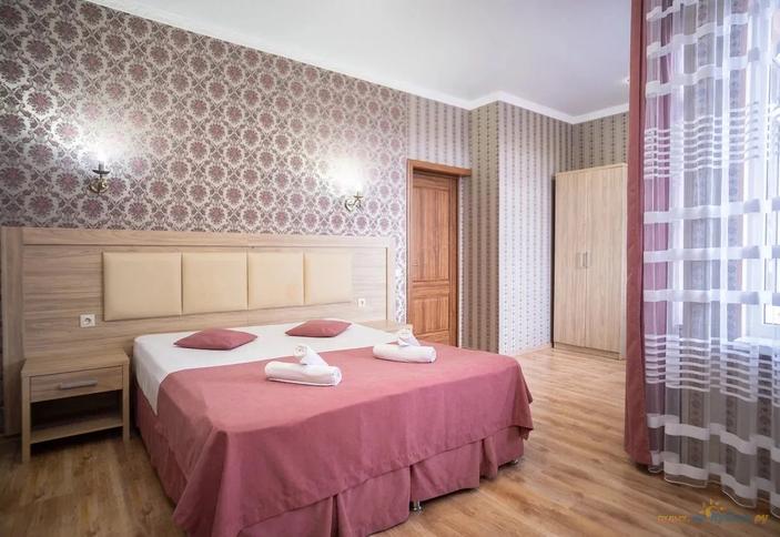 Люкс с балконом (вид на море)