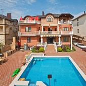 фото Гостевой дом ЛЮБОМИР, Витязево (Анапа)