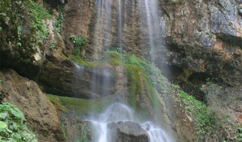 Университетский водопад