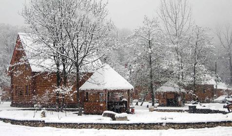 Турбаза Горная деревня зимой