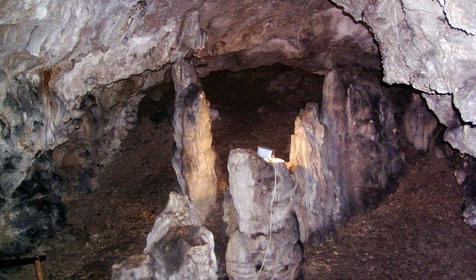 Большая Азишская пещера