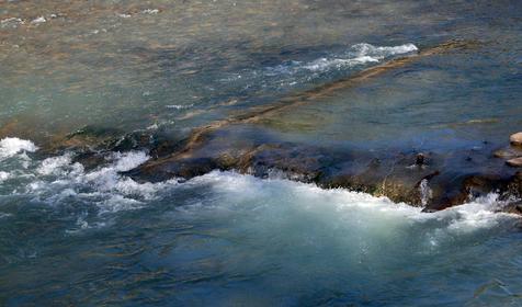 Порог на реке Сочи.