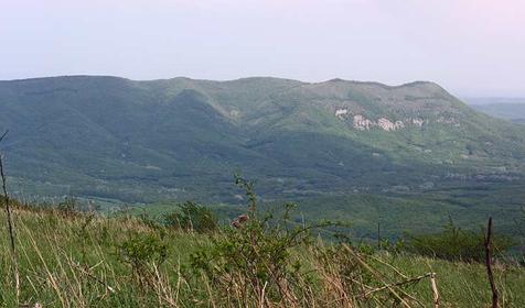 Панорама на гору Шизе и хребет грузинка с подъема на Малую Лысую