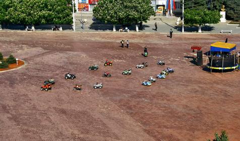 Центральная площадь г. Армавир.