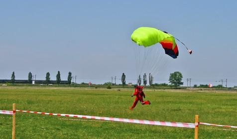 Прыжки с парашютом