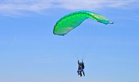 Прыжки с парашютом в тандеме