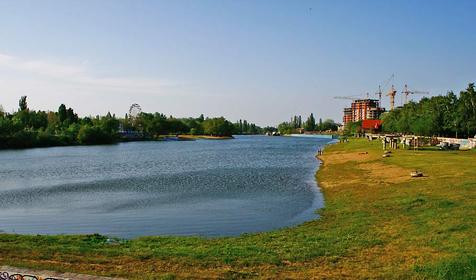 Парк им. 30-летия Победы.