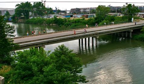 Мост через реку Туапсе.