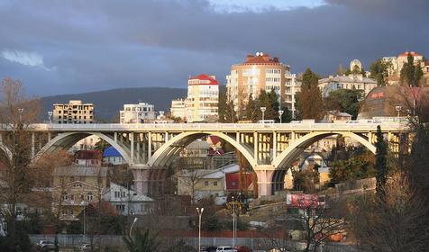 Сочи. Вид на мост