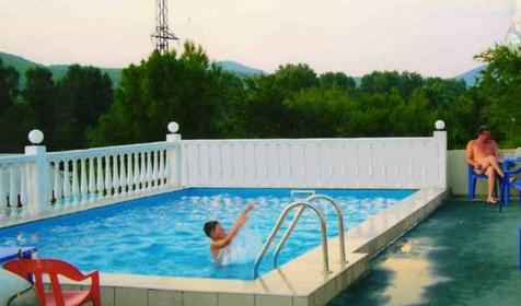 Открытый бассейн. Частный дом Аэлита. Туапсинский район, Лермонтово