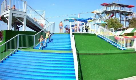 Территория аквапарка Бегемот, г. Геленджик