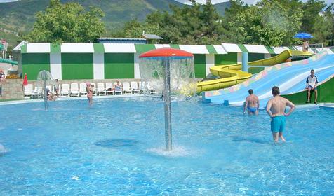 Забавные фонтаны в аквапарке Бегемот, г. Геленджик