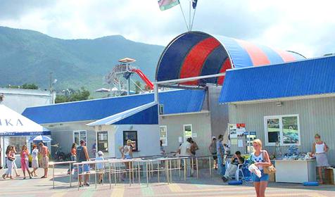 Вход в аквапарк Бегемот, г. Геленджик