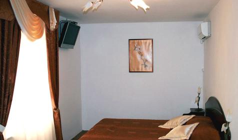 Двухкомнатный номер люкс в гостинице Жемчужина, г. Геленджик, п. Кабардинка