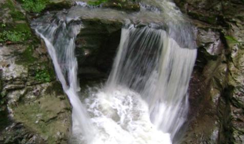 Водопад Ажек