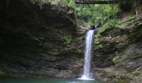 Водопад Ажек