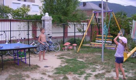 Отдых с детьми на территории мини-гостиницы Райский уголок, Туапсинский район, с. Агой