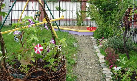 Отдых с детьми на территории мини-гостиницы Райский уголок, Туапсинский район, с. Агой