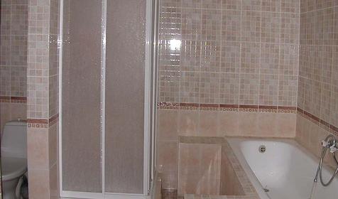 Общий санузел первого этажа частного пансионата Цветочная-25, г. Темрюк, ст-ца Голубицкая