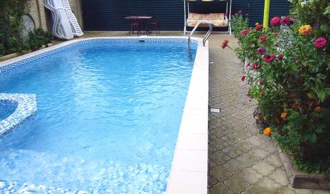 Открытый бассейн с подогревом на территории отеля Песчаный берег, г. Анапа, п. Джемете