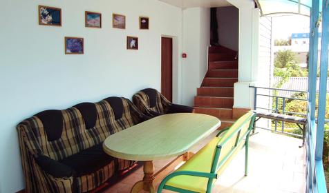 Открытая веранда на 2 этаже отеля Песчаный берег, г. Анапа, п. Джемете