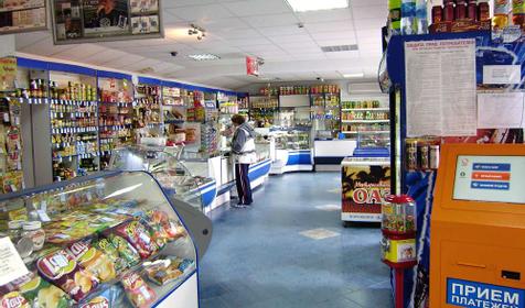 Продуктовый магазин на первом этаже отеля Песчаный берег, г. Анапа, п. Джемете
