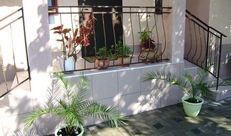 Двор частного дома по ул. Горького 46, г. Анапа