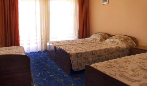 Четырехместный номер гостевого дома Фламинго, Темрюкский район, ст. Голубицкая