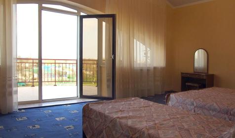 Четырехместный номер гостевого дома Фламинго, Темрюкский район, ст. Голубицкая