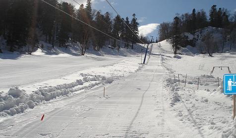 Вид на горнолыжную трассу, Апшеронский район, плато Лаго-Наки