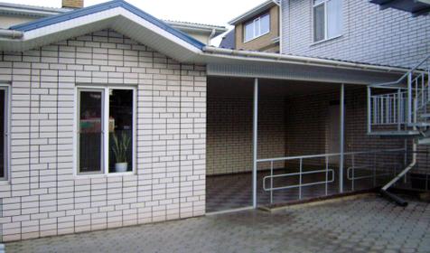 Во дворе отеля Посейдон, г. Анапа