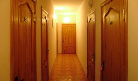 Коридор на этаже отеля Посейдон, г. Анапа