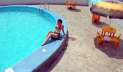 Бассейн в гостинице Аква-Солярис, г. Анапа