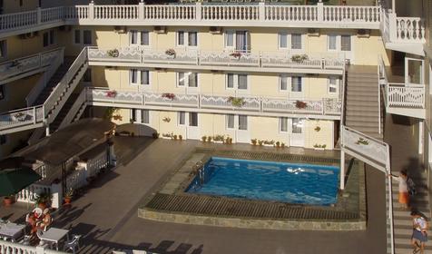 Один из бассейнов гостиницы Экватор, Туапсинский район, c. Лермонтово