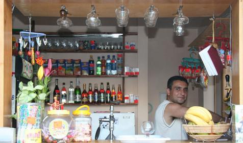 Бар, гостевой дом Дельфин, г. Сочи, Адлер