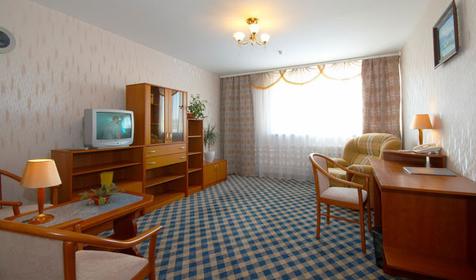 Двухместный трехкомнатный номер сюит кинг-сайз, пансионат с лечением Урал, г. Анапа