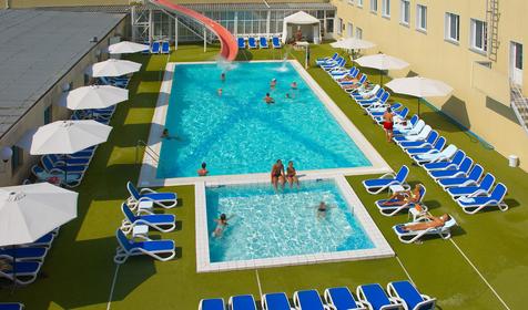 Летний бассейн, пансионат с лечением Урал, г. Анапа