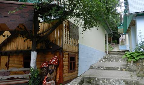 Туристическая база отдыха Ле-Шале, г. Геленджик, х. Джанхот