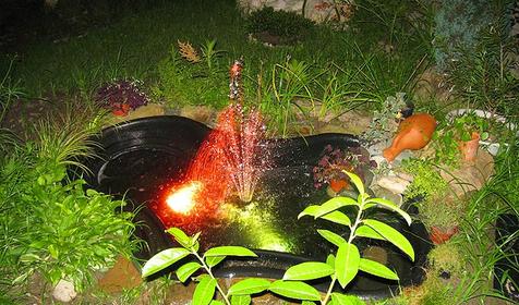 Фонтанчик во внутреннем дворике частного коттеджа Джона, г. Сочи, Адлерский район