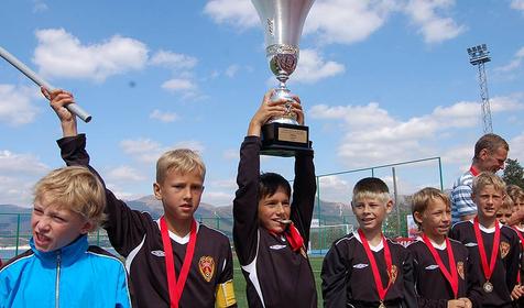 Награждение первенства ДОЛ Экспресс по футболу, г. Геленджик, с. Кабардинка