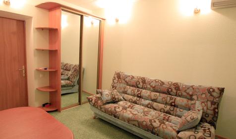 Первая комната номера люкс, гостевой дом Южный, г. Новороссийск, с. Южная Озереевка