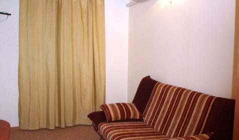 Первая комната номера люкс, гостевой дом Южный, г. Новороссийск, с. Южная Озереевка