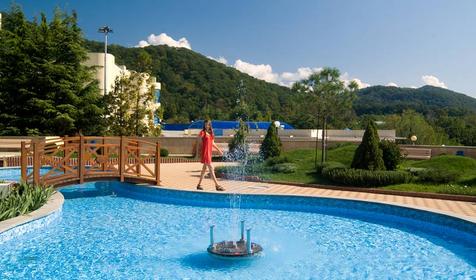 Бар Бриз, курортный комплекс Молния Ямал (главный корпус "Молния"), Туапсинский район, п. Небуг