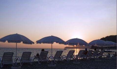 Пляж, курортный комплекс Молния Ямал (главный корпус "Молния"), Туапсинский район, п. Небуг