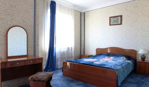 Двухкомнатный номер (комната 1), гостиница Экзотик, г. Сочи, Адлер