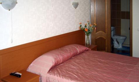 Номер во втором корпусе (№ 17), гостиница Москва, г. Туапсе